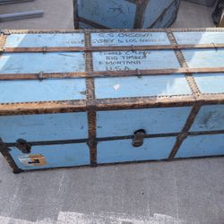 Barnum Steamer Trunk Extremely Rare Hard To Find Antique