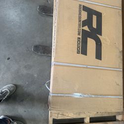 BRAND NEW Rough Country Bed Cover