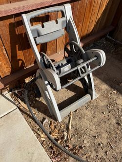 Water hose reel