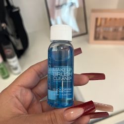 Makeup Brush Cleaner 