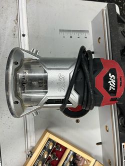 Skil Router, Table, and Bits