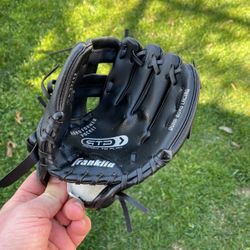 Baseball/ Softball Glove 8.5”