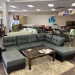 Heights Gray/Black Reversible Sectional with Storage Ottoman /couch 