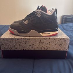 Air Jordan 4 “Bred Reimagined” Size 10.5