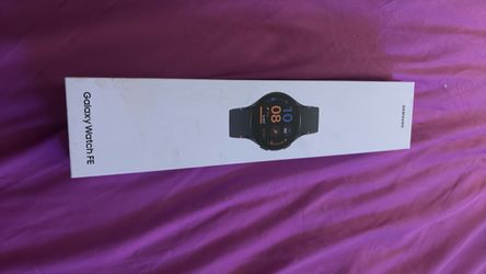 Samsung Galaxy Watch FE in Box