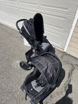 Good baby stroller and car seat/base travel