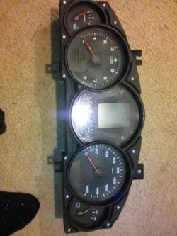 Porsche Cayenne instrument cluster