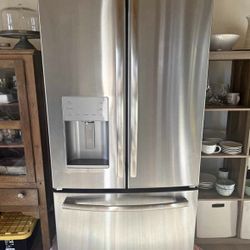 GE Refrigerator
