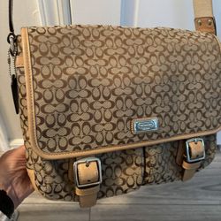 COACH MESSENGER BAG