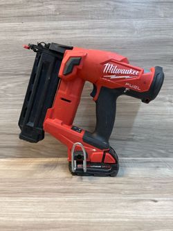 Milwaukee 2746-20 M18 Fuel 18 Gauge Brad Nailer With 2.0Ah Battery (PO1025166)
