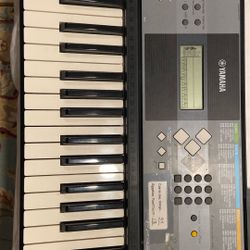 Yamaha E233 - 61 Keys Used Good Condition Keyboard 