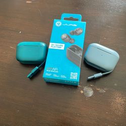 JLab Ear Buds Built In Charger 
