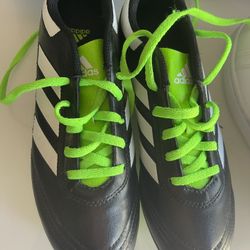 New Adidas shoes, size 5