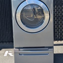 LG Electric Dryer. Works Great. 30 Days Warranty 