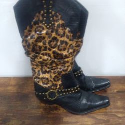 Women's Boots Size 7.5