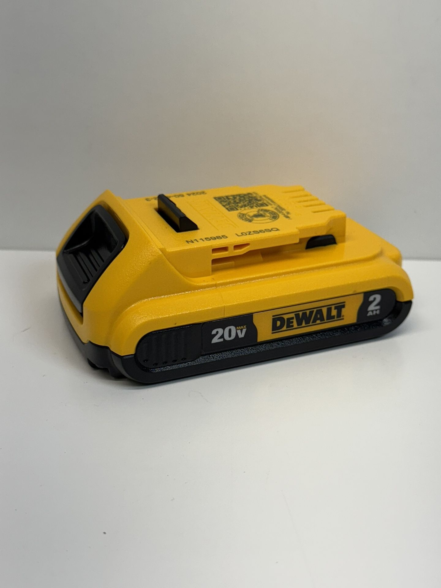 New DeWalt 20V MAX Lithium-Ion 2.0Ah Battery