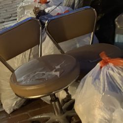 Small Swivel Chairs For Nail Parlor 