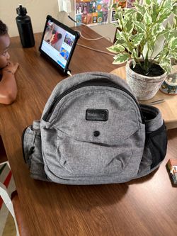 Very clean Tush Baby Gray No stains