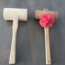WOODEN HAMMER 