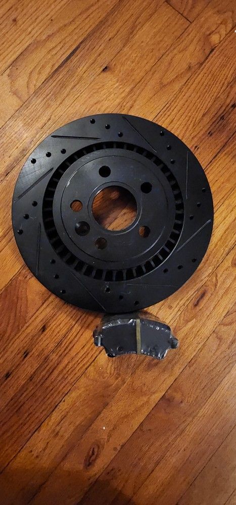 Volvo Rear Black Drilled And Slotted Brake Rotors And Pads
