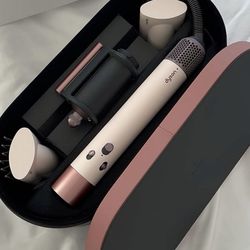 Dyson Airwrap Multi-styler and Dryer Straight+Wavy Hair