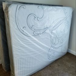 NEW QUEEN MATTRESS. Bed frame is not available. Take it home the same day 👍