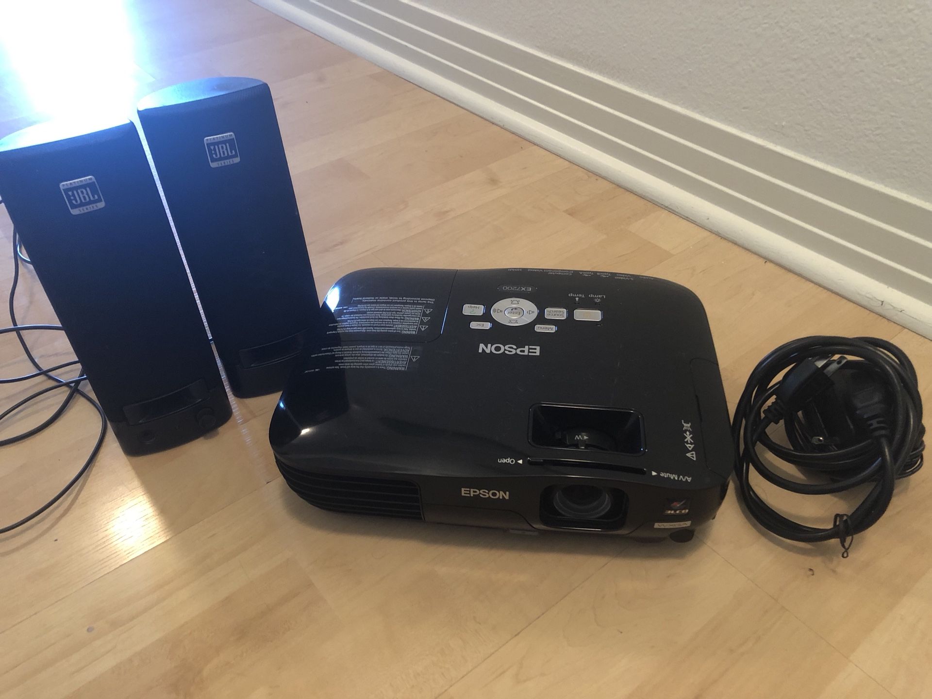 Epson Projector EX7200 with JBL Speakers and all cords