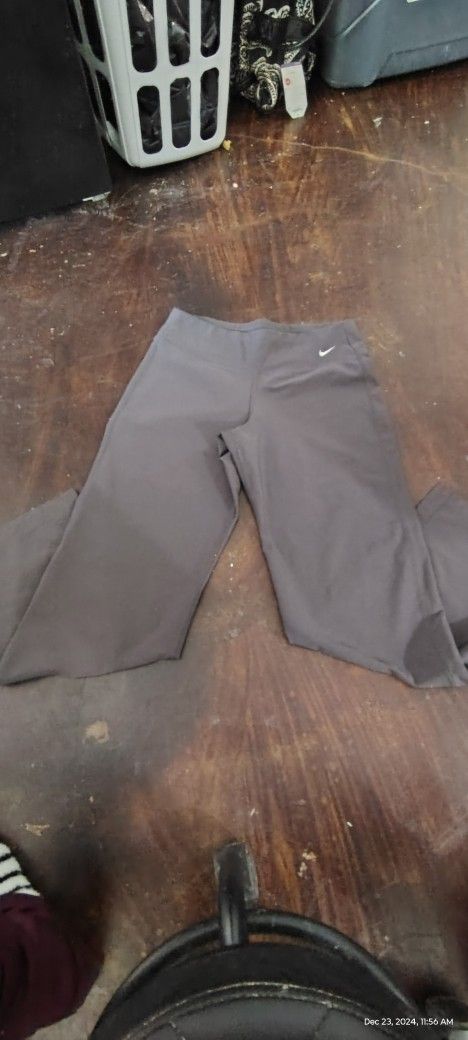 Nike Dri Fit Wide Legged Legging
