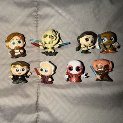 Doorables Star Wars Episode III Revenge of the Sith 8 Figures Collection Peek. New never played with