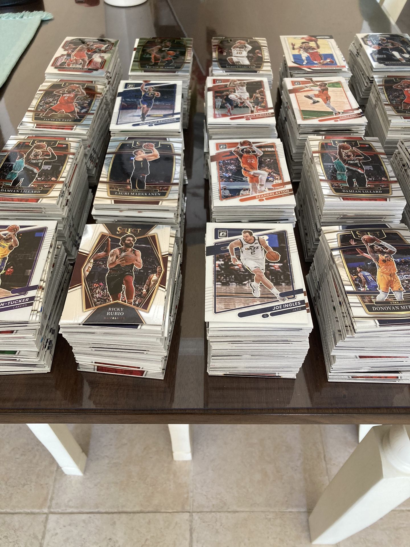 2,000 Basketball cards
