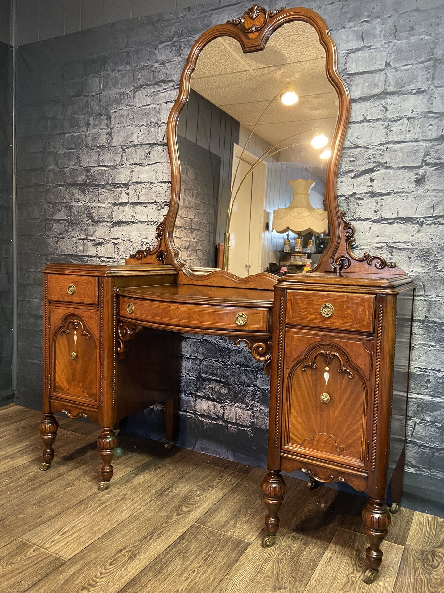 Vintage Jacobin Style Wooden Vanity with Mirror