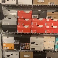 Shoes Jordan, Nike , Yeezys All For Sale Men’s And Woman’s Shoes And Sneakers  Ds