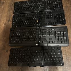 4 Keyboard 2 Dell and 2 Hp