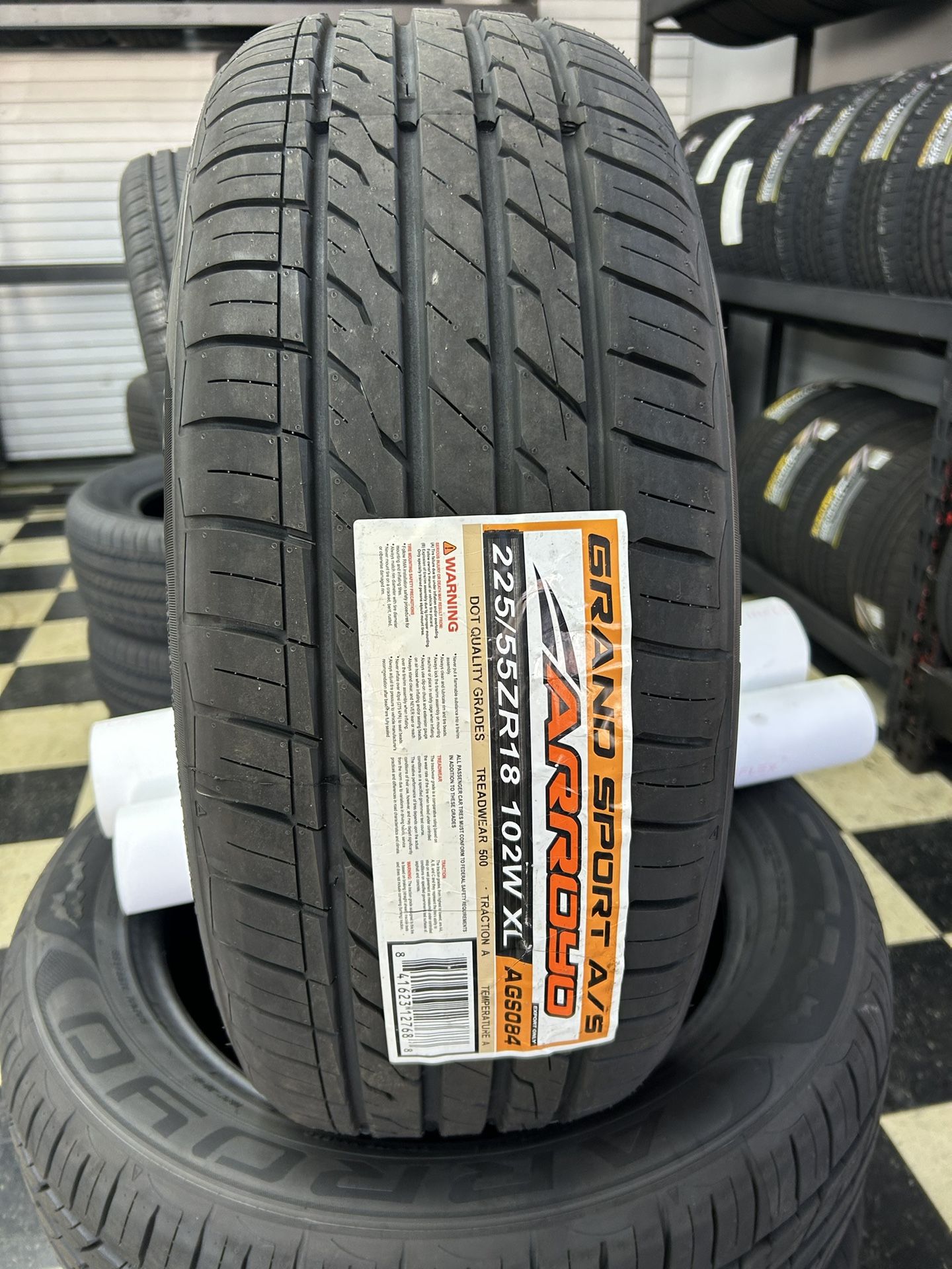 Arroyo 225/55R18