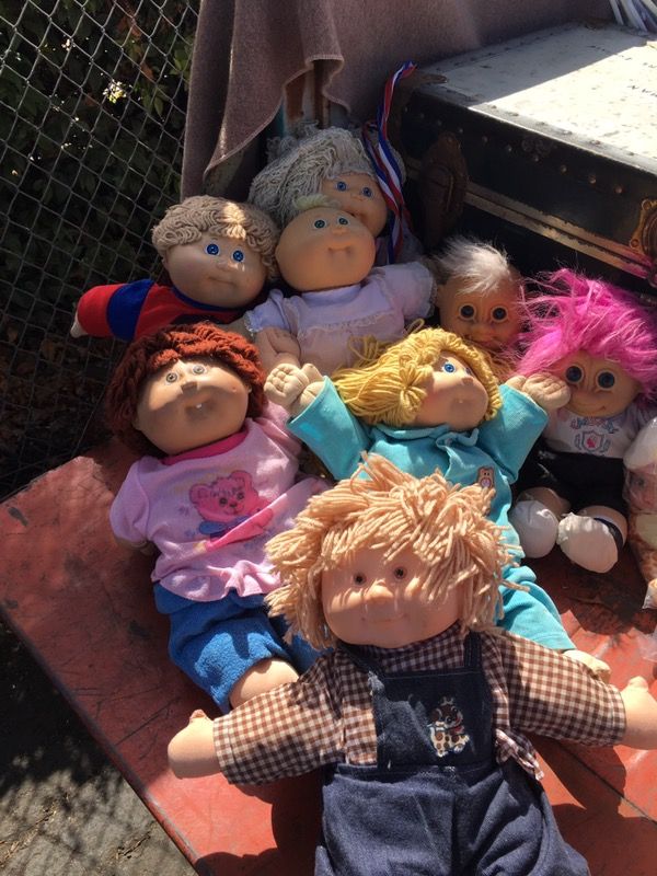 Vintage cabbage patch kids dolls and some classic trolls