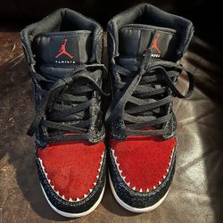 Jordan 1 Siempre Familia 7Y 