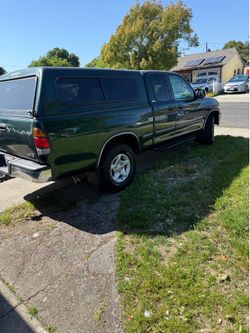 Toyota Tundra camper shell