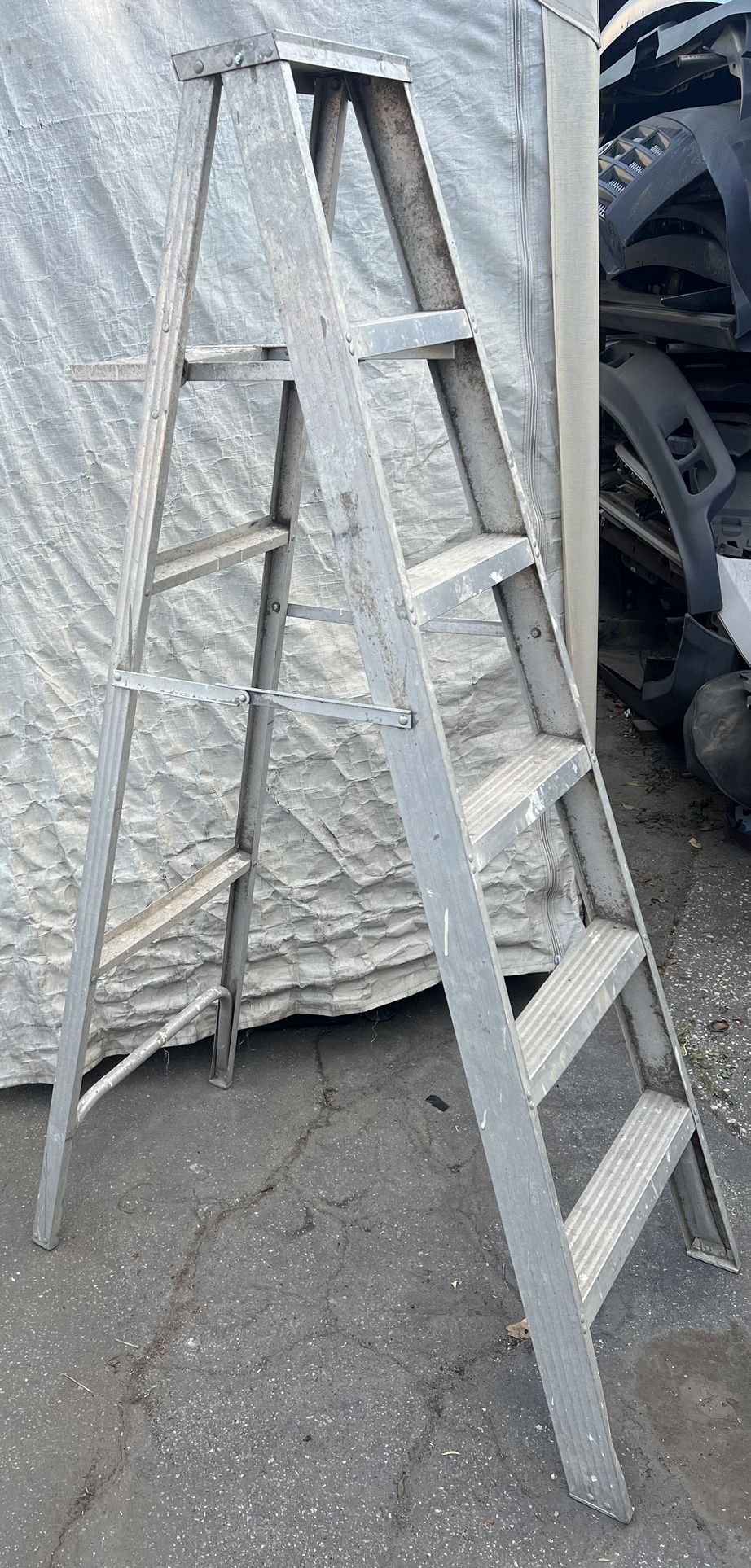 6’ Step Ladder Aluminum
