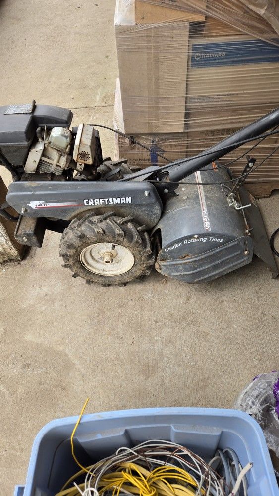 Craftsman 6 hp 17" rear tine tiller