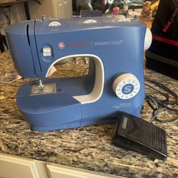 Singer Sewing Machine