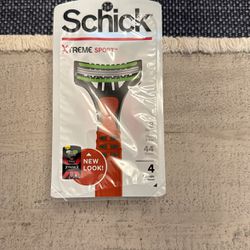 Schick Xtreme 3-Blade Sport Disposable Razors, 4 Ct, Flexible Blade Technology, Aloe Vera & Vitamin E Comfort Strip Helps Prevent Skin Irritation