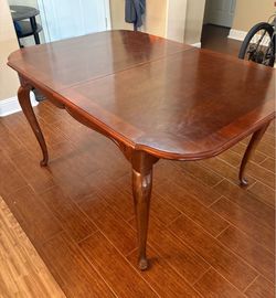 Dinning Table includes Protective Cover