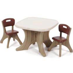 Step2 New Tradition Table & Chairs Set