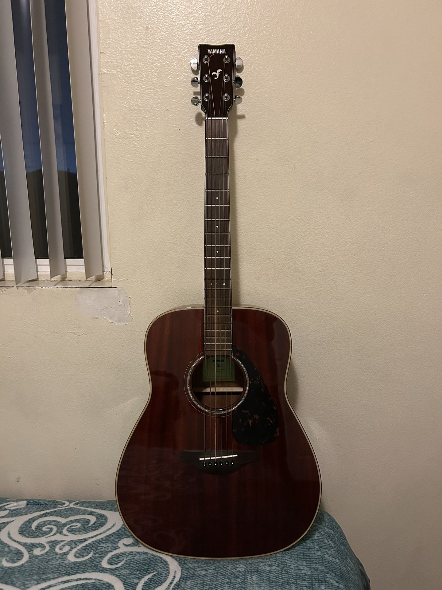 Yamaha FG350 Acoustic Guitar 