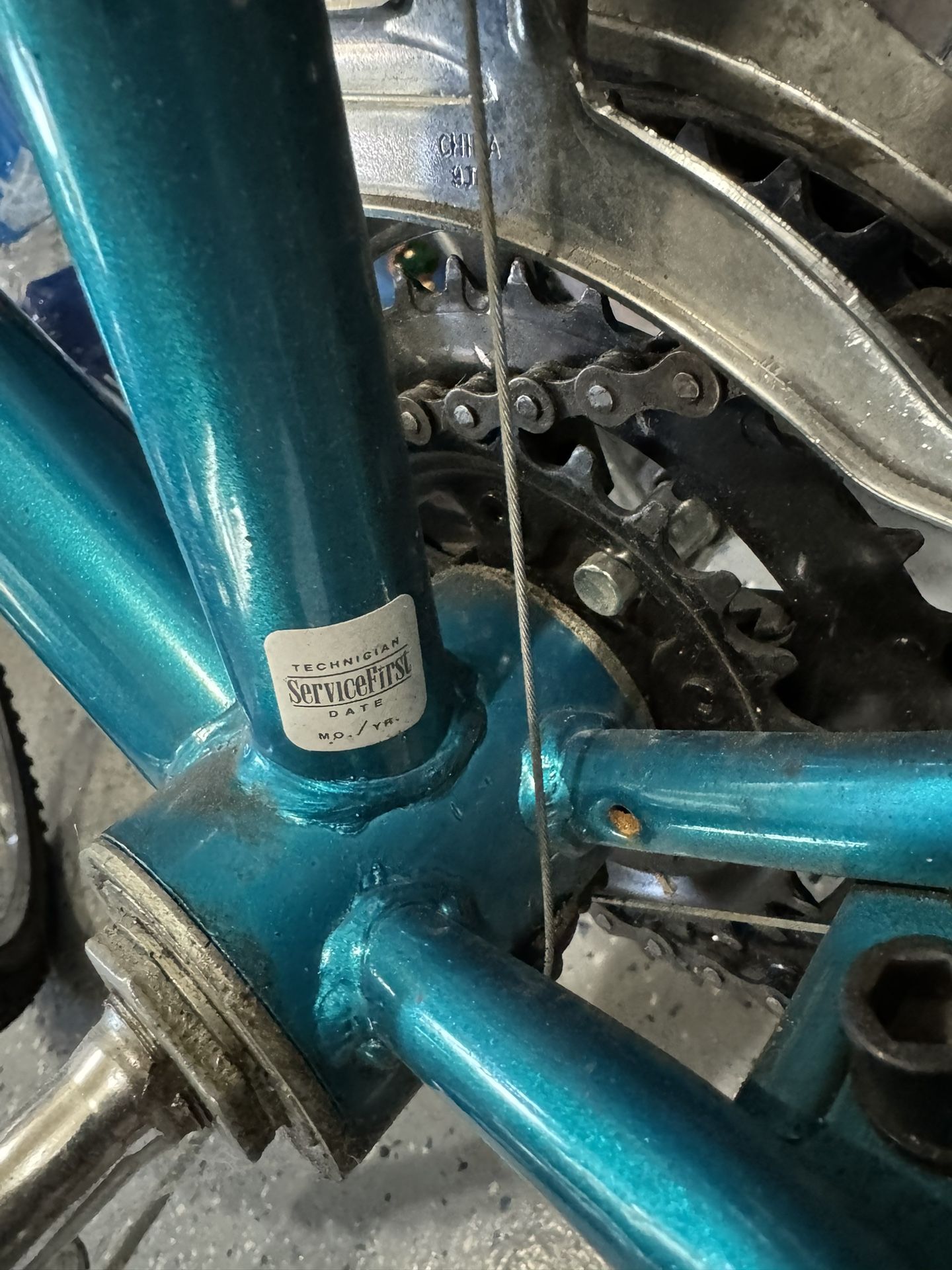 Huffy Women’s Mountain Bike With Helmet