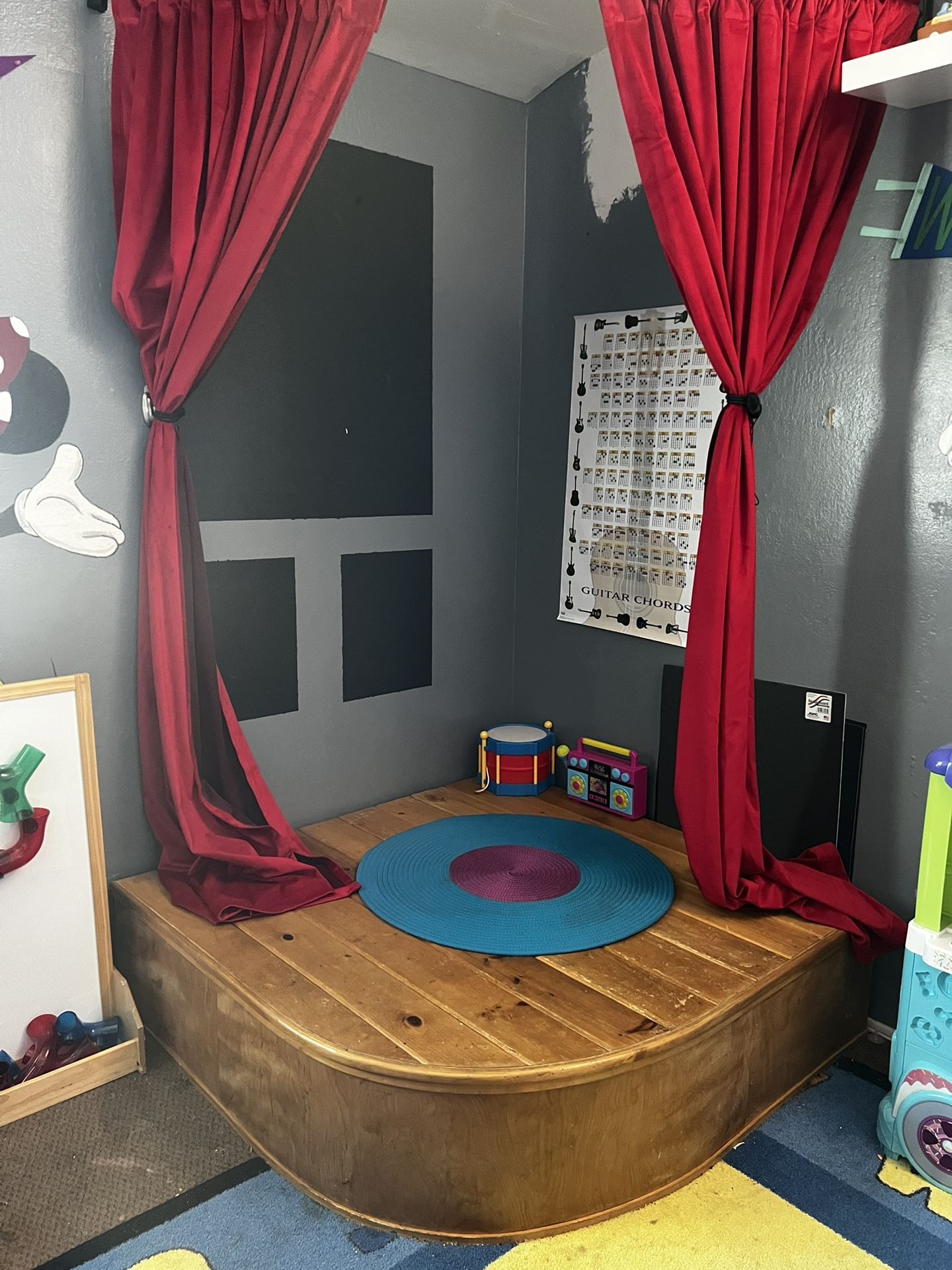 Play Room Stage Free