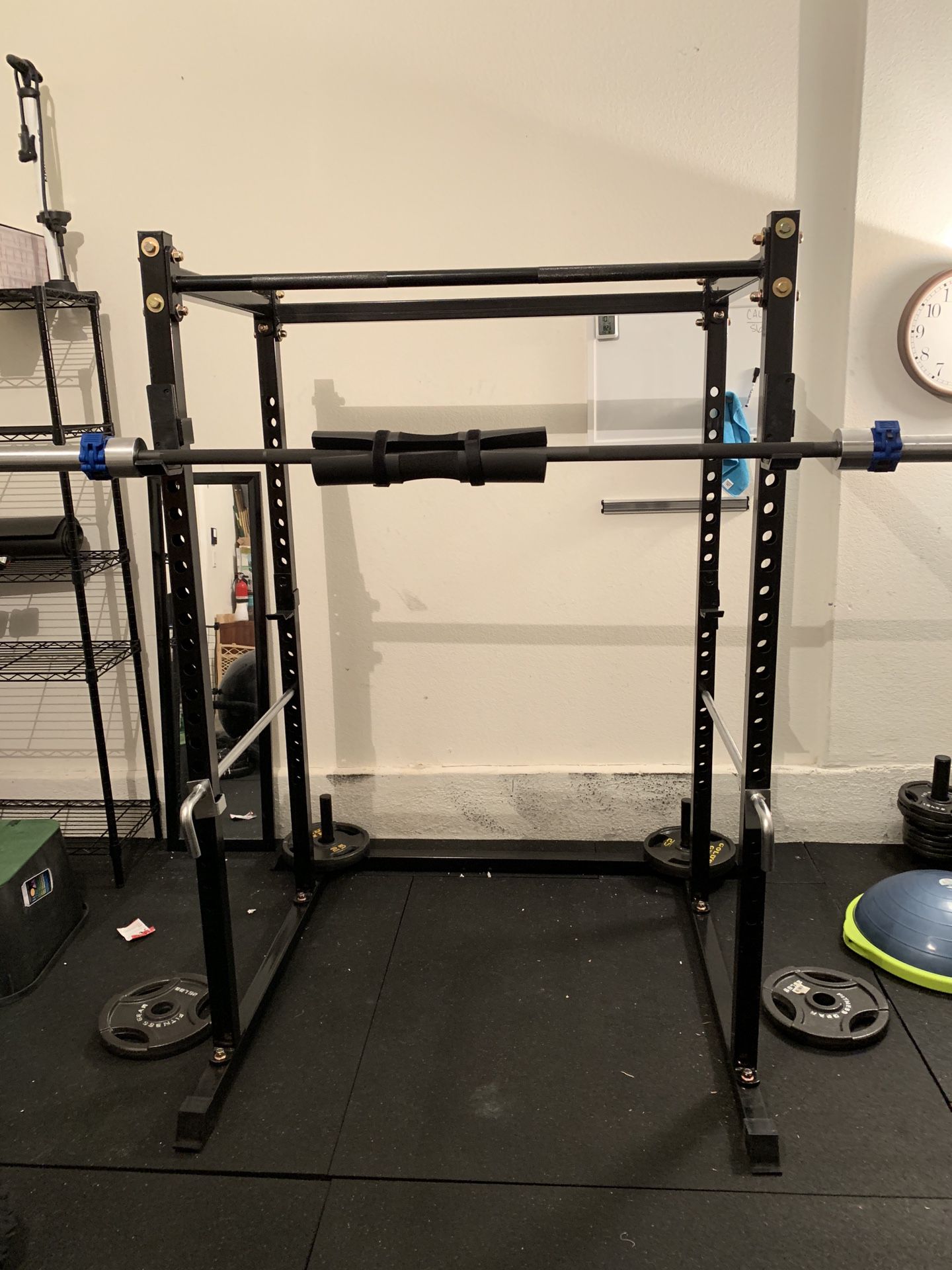 Titan Power Rack T2 - Squat / Bench / Weightlifting