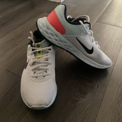 Nike Women Shoes
