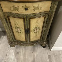 Accent Cabinet With Mirror 