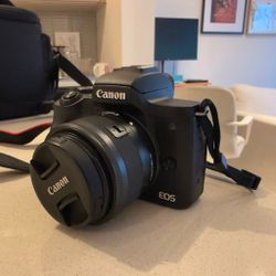 CANON EOS M50